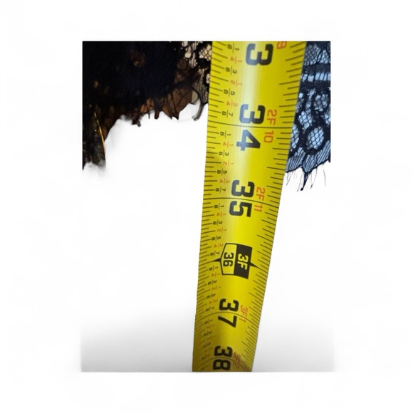 Mavidlove long sleeve Elegant Black Lace Women's Robe Size large - Picture 6 of 9